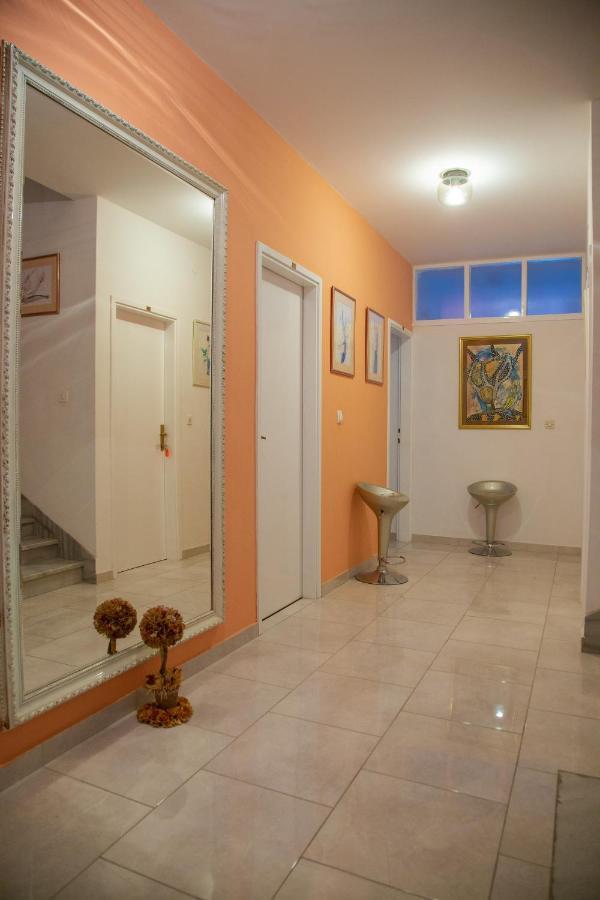Royal Rooms Novalja Exterior photo