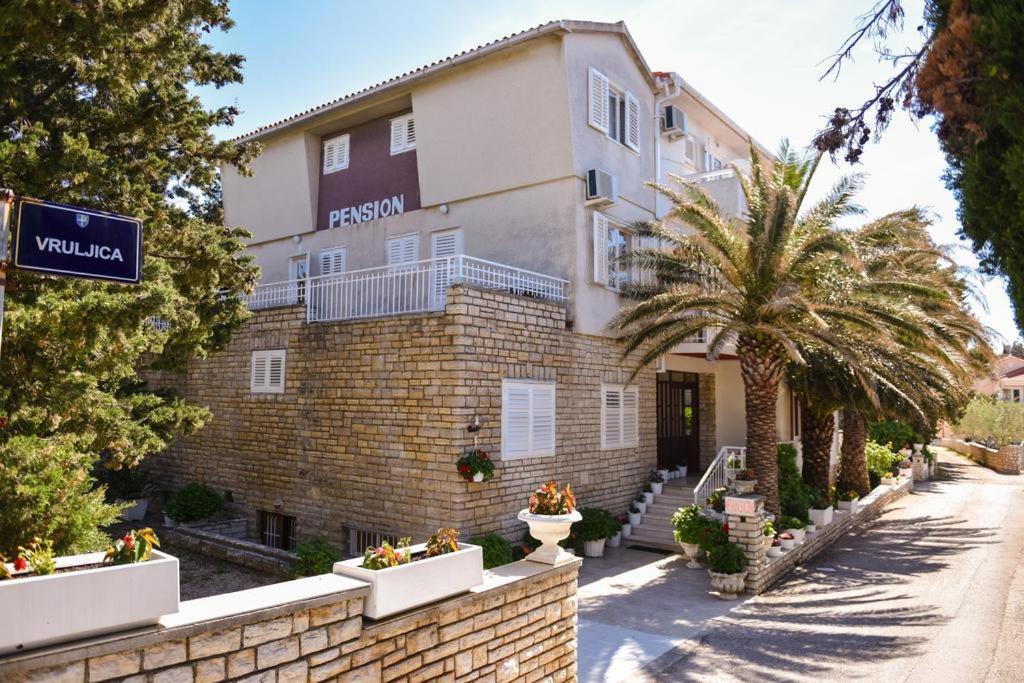 Royal Rooms Novalja Exterior photo