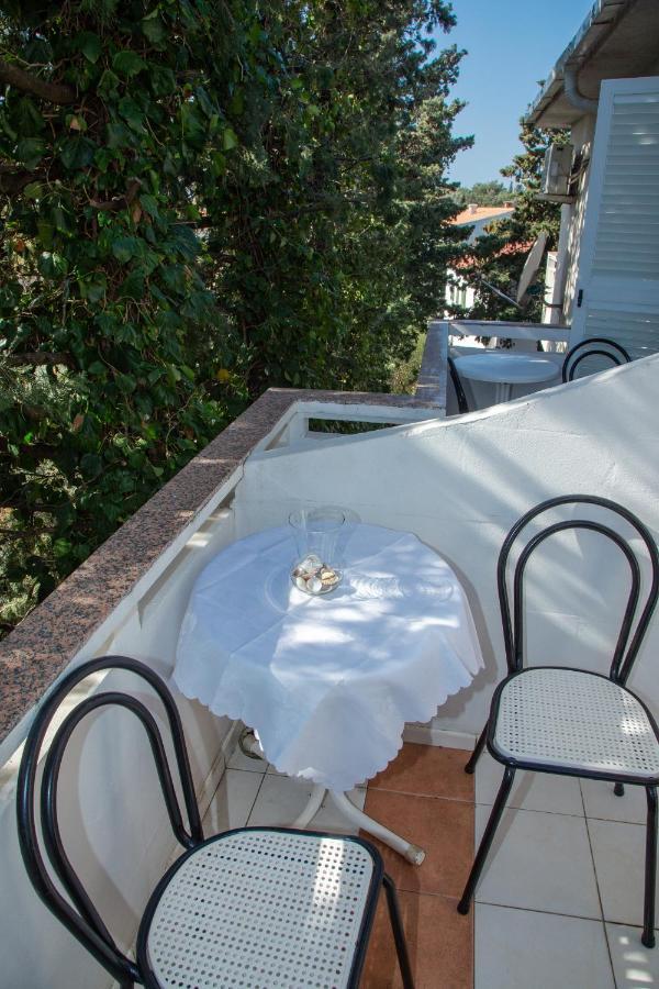 Royal Rooms Novalja Exterior photo